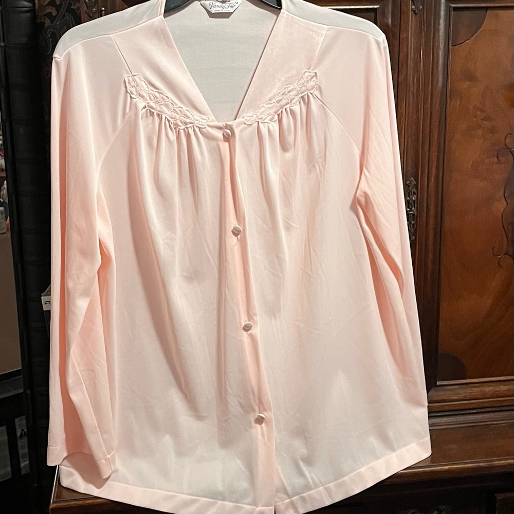 Vanity Fair Womens Pajama Sleep Top SZ M Pastel Peach Bed Jacket VTG Nylon USA